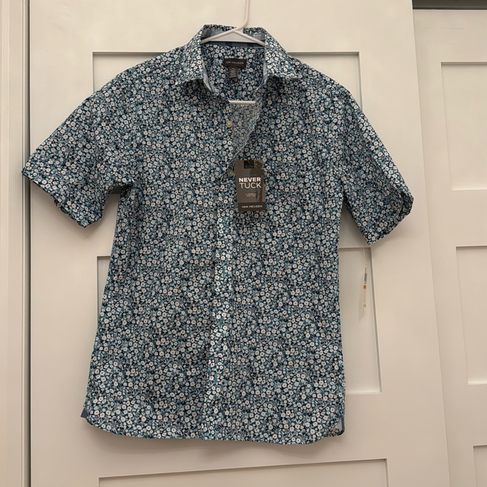 🔥 2 for 20$ / Van Heusen Floral Button Down Shirt